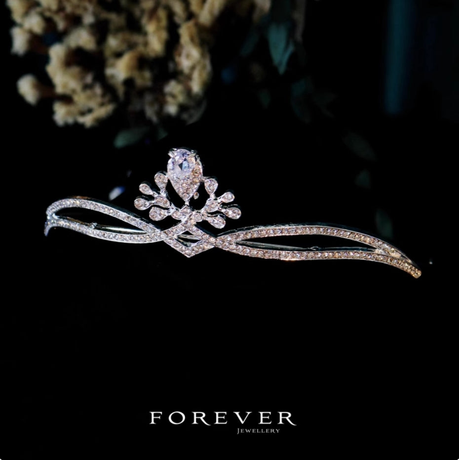 Sparkly Rhinestone Tiara - Liu Yifei Inspired Celebrity Style, Perfect Bridal Wedding Crown & Birthday Hair Accessory