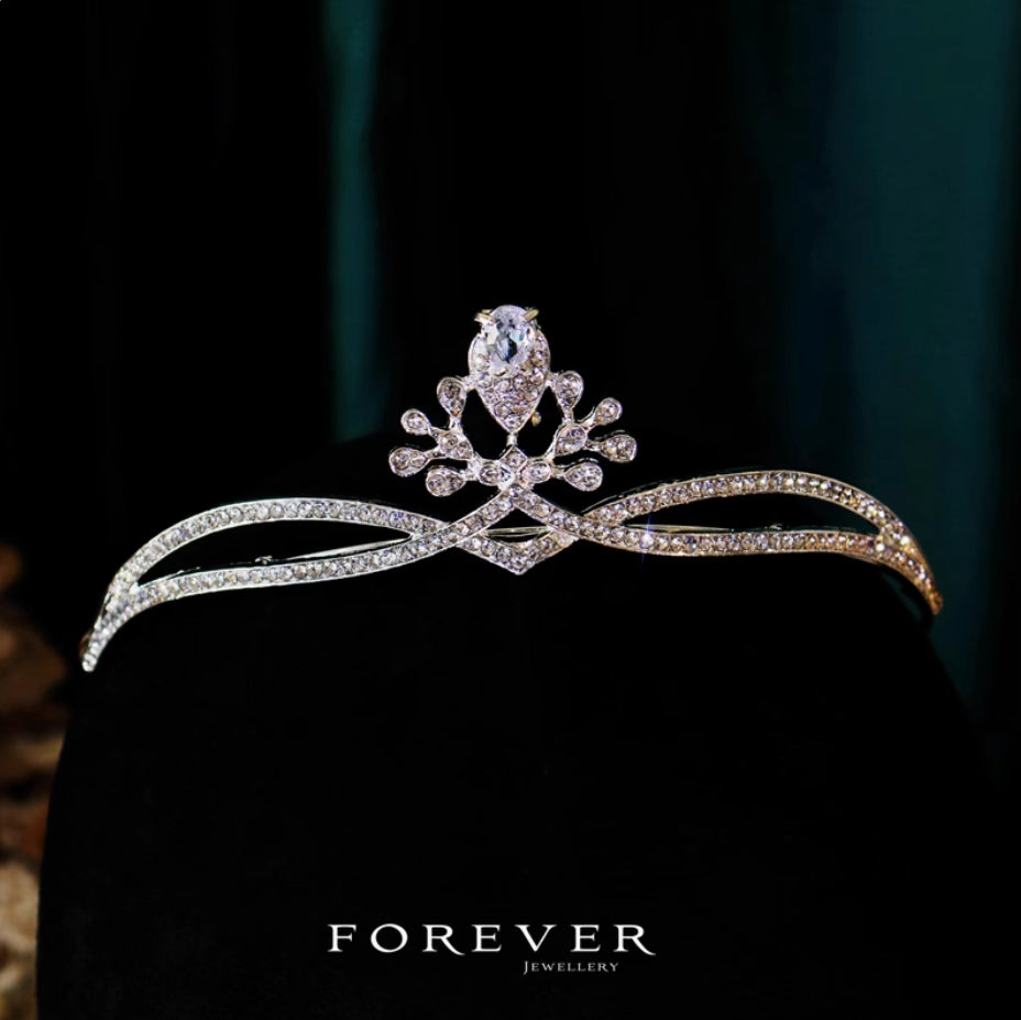 Sparkly Rhinestone Tiara - Liu Yifei Inspired Celebrity Style, Perfect Bridal Wedding Crown & Birthday Hair Accessory